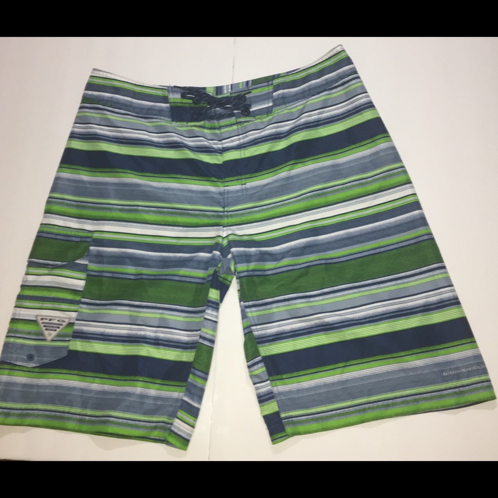 Men’s columbia board shorts